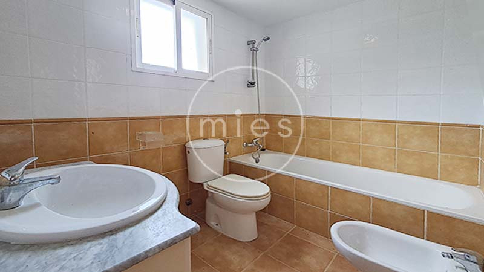 mies inmobiliaria vende chalet calicanto chiva oportunidad