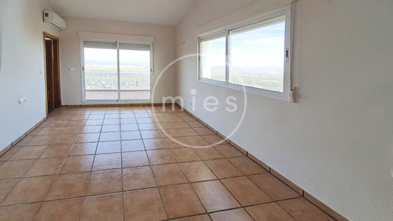 mies inmobiliaria vende chalet calicanto chiva oportunidad