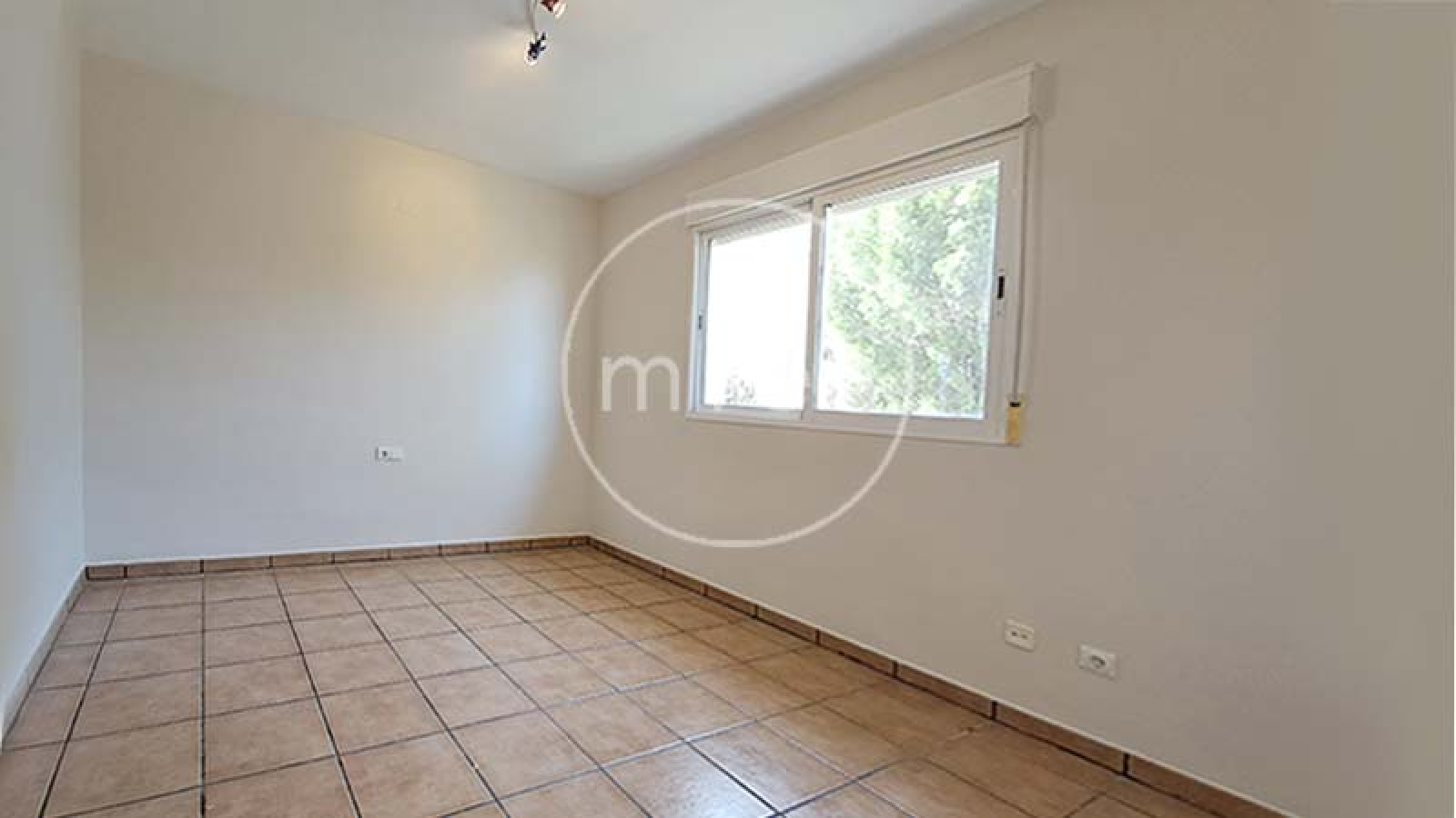 mies inmobiliaria vende chalet calicanto chiva oportunidad
