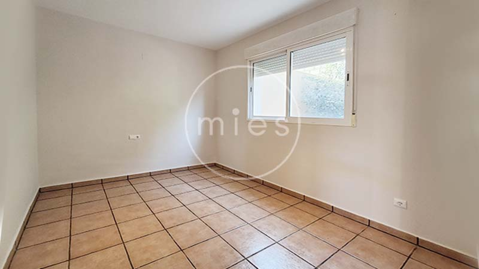 mies inmobiliaria vende chalet calicanto chiva oportunidad