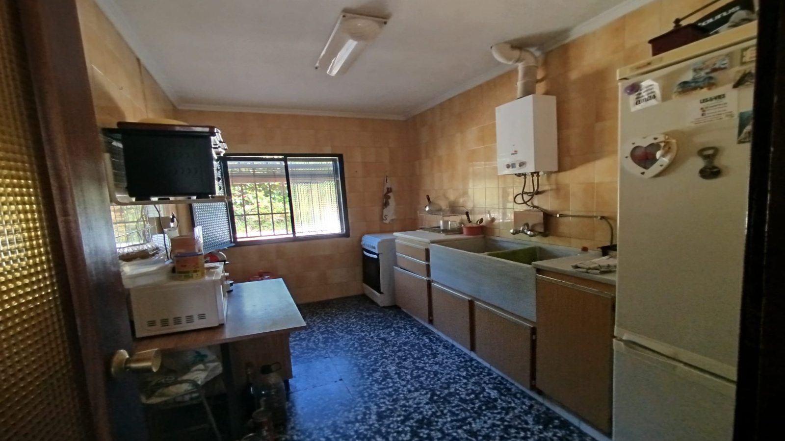 chalet en Torrent, venta chalet Torrent, villa con piscina Torrent, chalet con garaje Torrent, casa con parcela grande Torrent, chalet en Partida Casa Blanca, chalet con piscina Valencia, MIES Inmobiliaria, propiedad en Torrent, casa en Montserrat