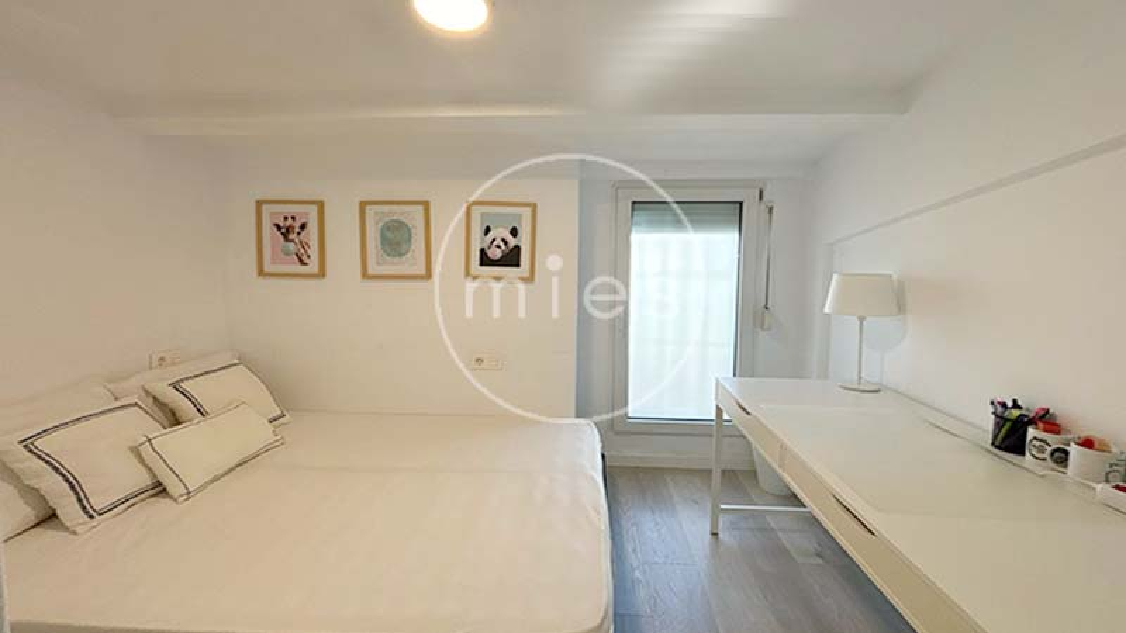 Minimalismo clásico, ático dúplex en Picanya, ático en Valencia, vivienda exclusiva Picanya, diseño minimalista, casa reformada Picanya, hogar luminoso Picanya, inmobiliaria en Picanya, vivienda cerca de Valencia, atico con terrazas, Mies Gestión Inmobiliaria  
