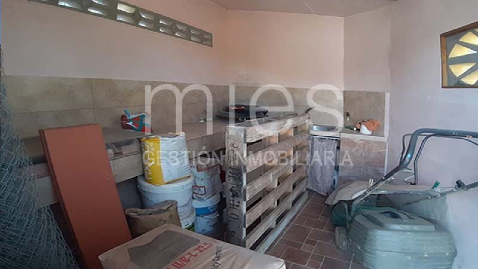 EN TORRENTE INMOBILIARIA MIES VENDE