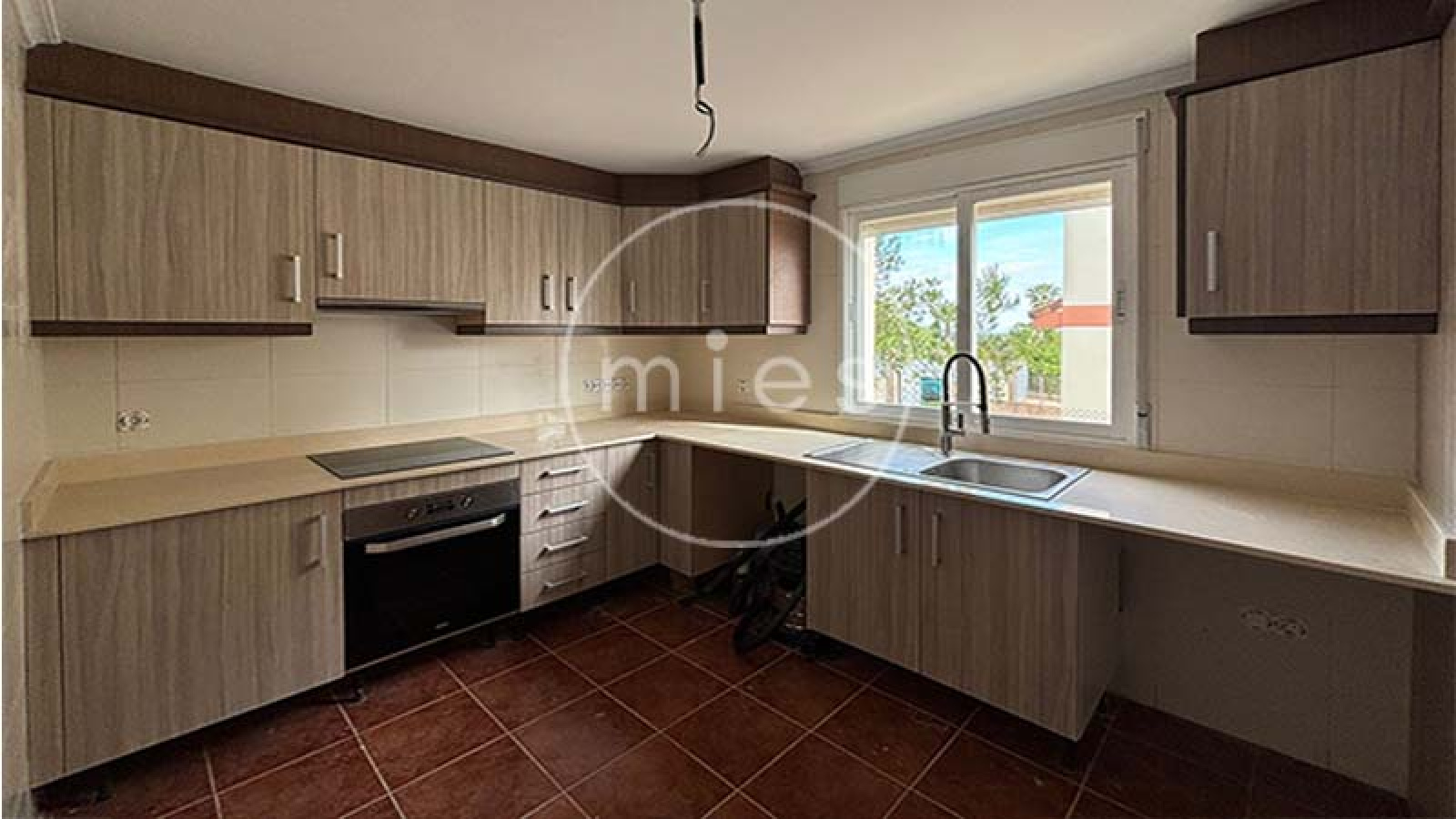 chalet en venta Altury, chalet nuevo Valencia, obra nueva con piscina, comprar chalet en urbanización Altury, chalet independiente Valencia, casa con parcela y piscina, chalets en venta Valencia, inversión inmobiliaria Altury, vivienda nueva Valencia
