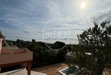 chalet en venta Altury, chalet nuevo Valencia, obra nueva con piscina, comprar chalet en urbanización Altury, chalet independiente Valencia, casa con parcela y piscina, chalets en venta Valencia, inversión inmobiliaria Altury, vivienda nueva Valencia