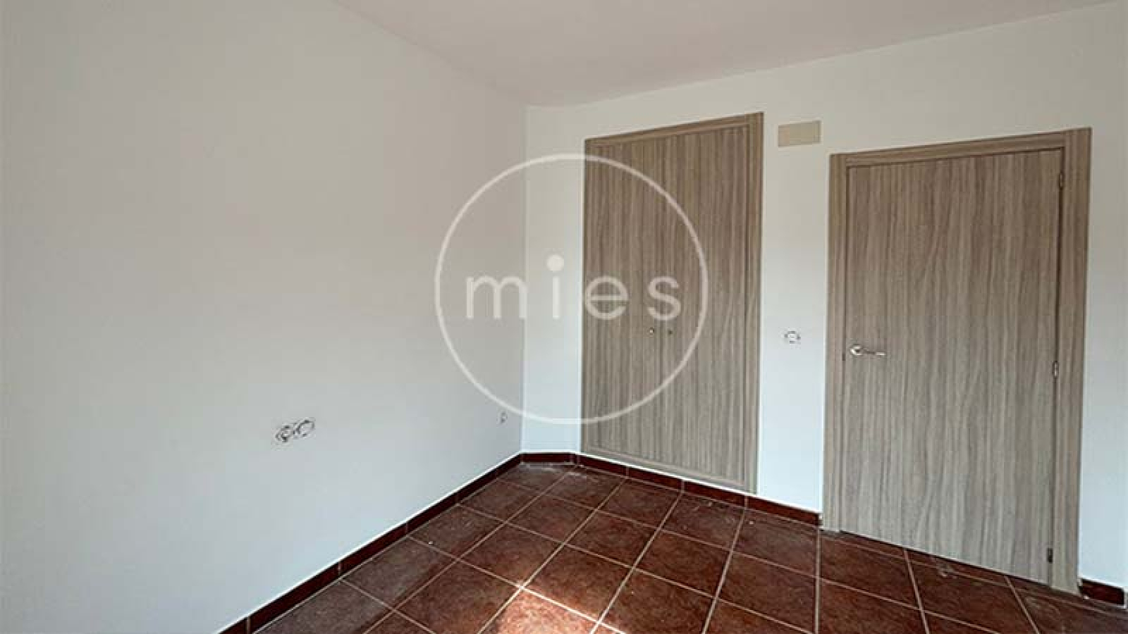 chalet en venta Altury, chalet nuevo Valencia, obra nueva con piscina, comprar chalet en urbanización Altury, chalet independiente Valencia, casa con parcela y piscina, chalets en venta Valencia, inversión inmobiliaria Altury, vivienda nueva Valencia