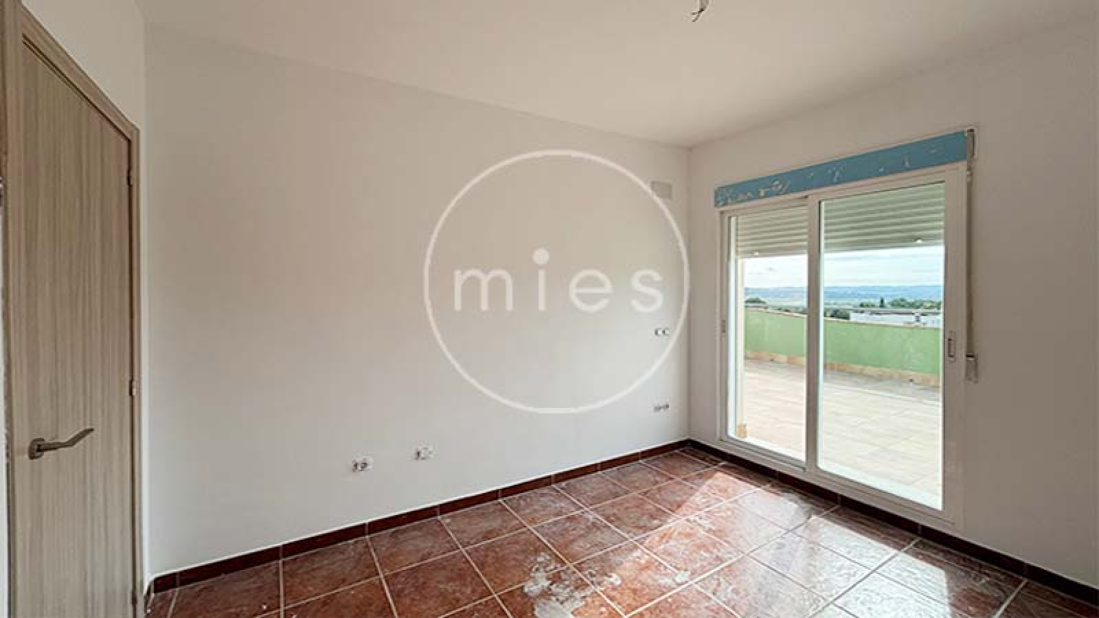 chalet en venta Altury, chalet nuevo Valencia, obra nueva con piscina, comprar chalet en urbanización Altury, chalet independiente Valencia, casa con parcela y piscina, chalets en venta Valencia, inversión inmobiliaria Altury, vivienda nueva Valencia