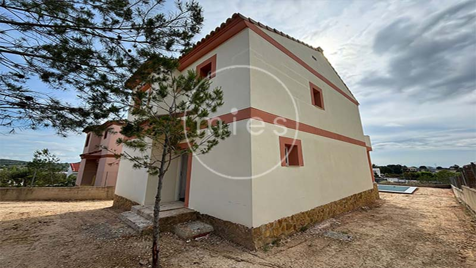 chalet nuevo urbano con piscina valencia mies inmobiliaria