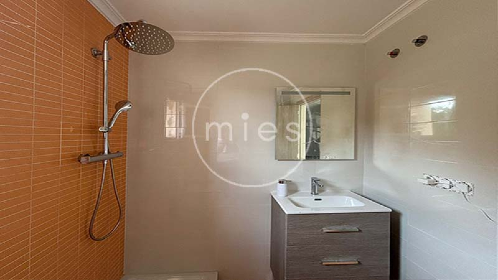 chalet nuevo urbano con piscina valencia mies inmobiliaria
