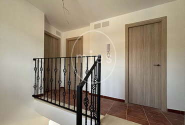 chalet nuevo urbano con piscina valencia mies inmobiliaria