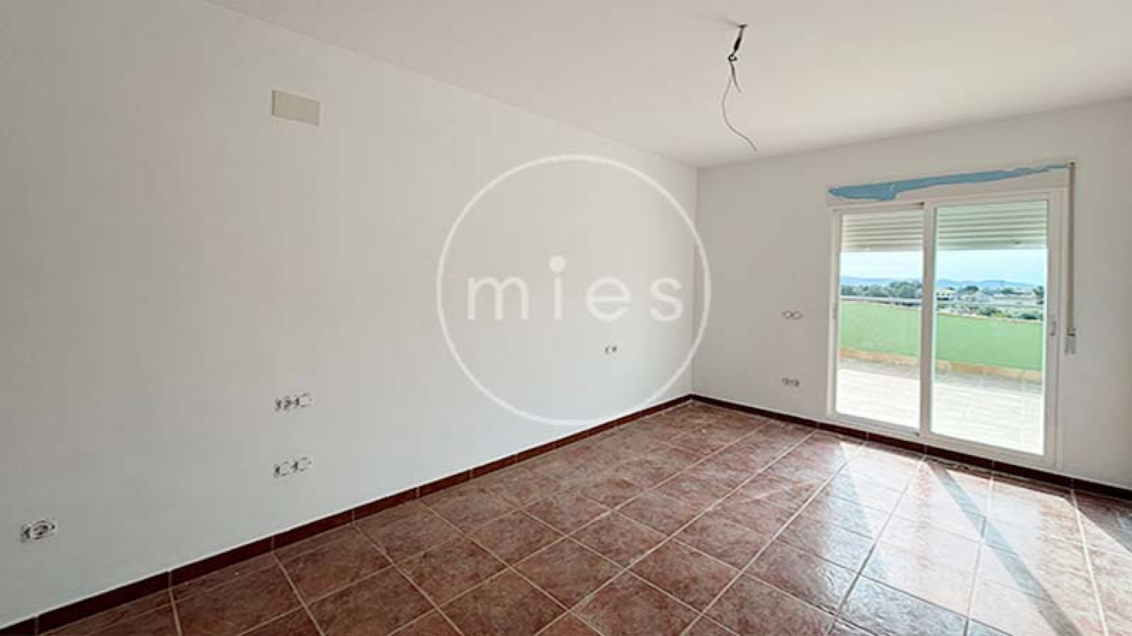 chalet nuevo urbano con piscina valencia mies inmobiliaria