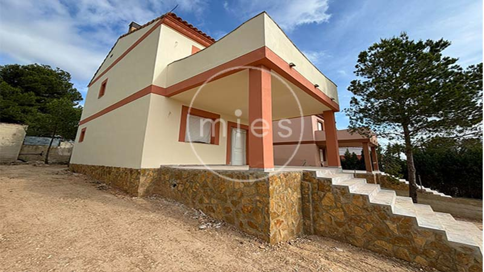 chalet nuevo urbano con piscina valencia mies inmobiliaria