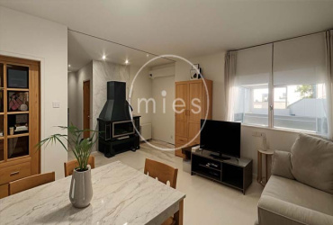 mies inmobiliaria vende chalet urbano altury con piscina