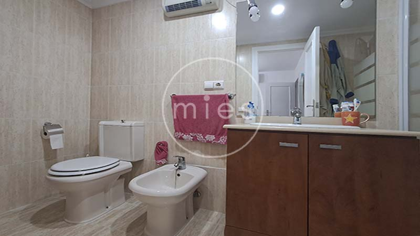 mies inmobiliaria vende piso en torrent