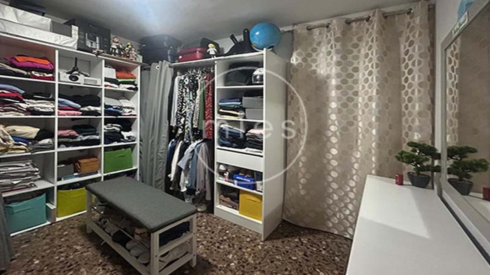 mies inmobiliaria vende piso en torrent
