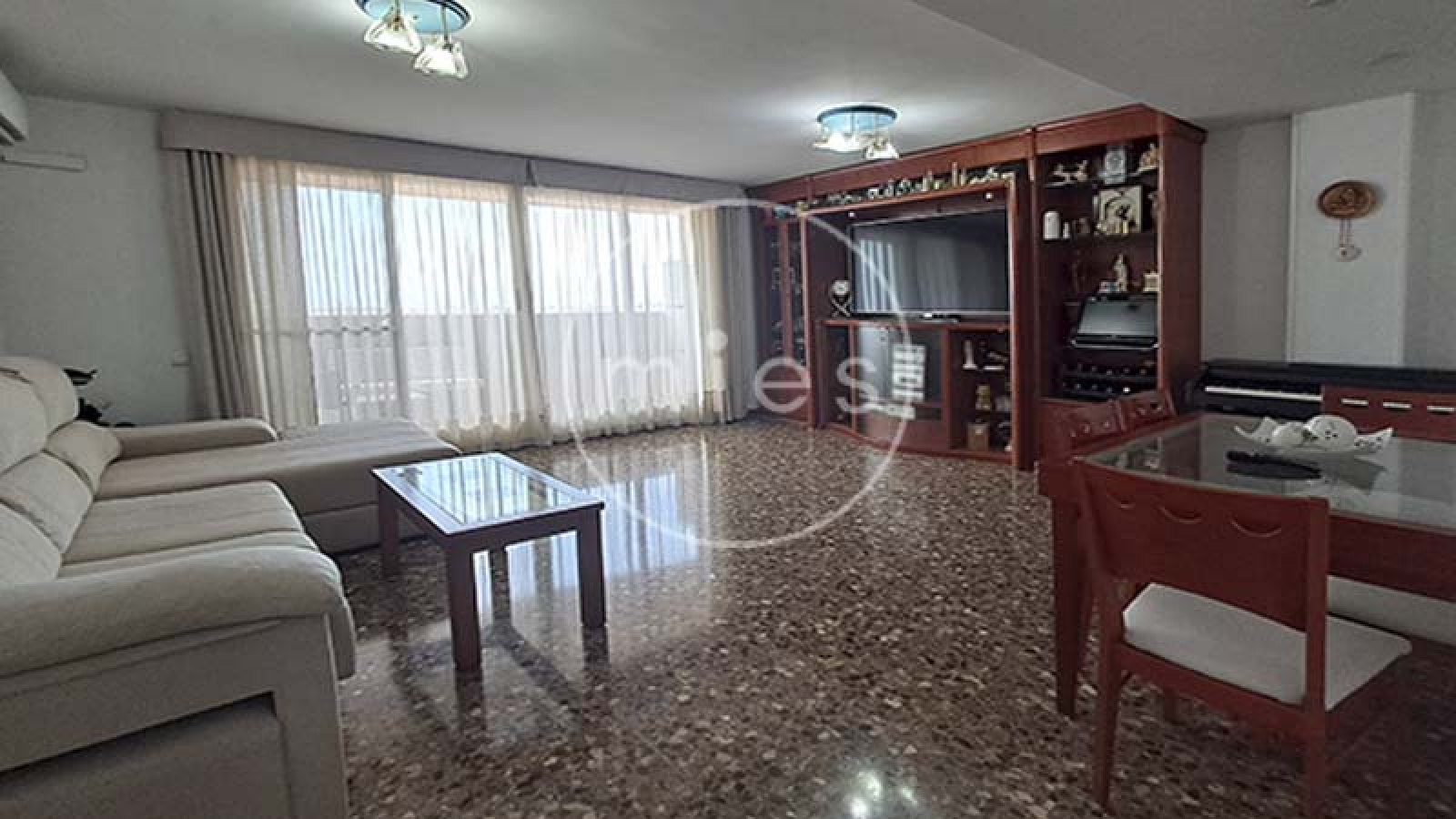 mies inmobiliaria vende piso en torrent