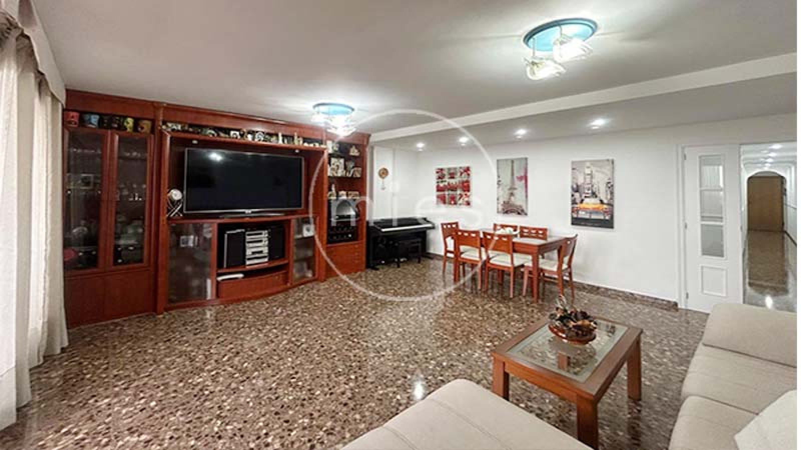 mies inmobiliaria vende piso en torrent
