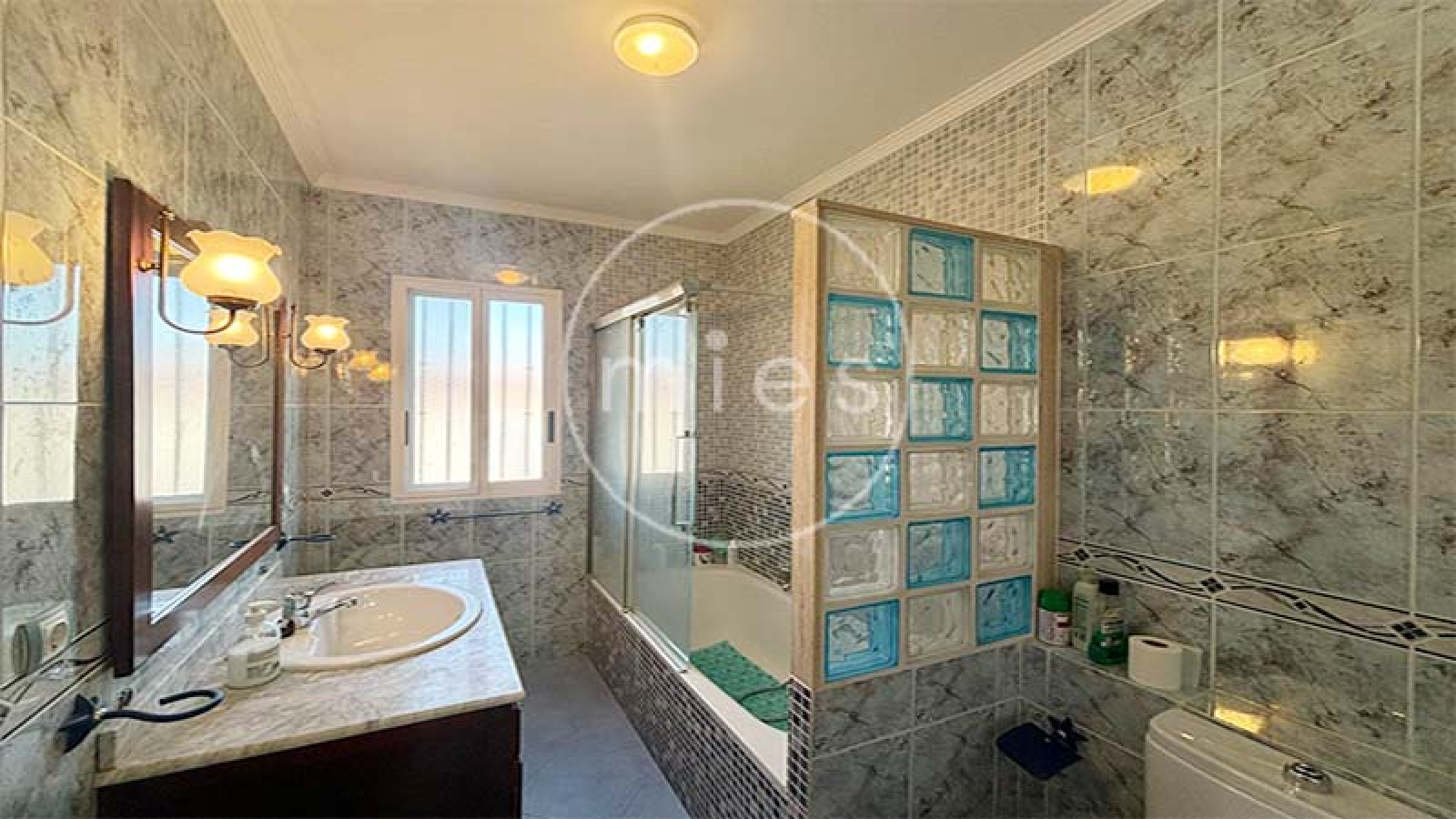 MIES INMOBILIARIA VENDE PISO CHALET MONTROY URBANIZACIÓN BALCÓN PISCINA URBANO