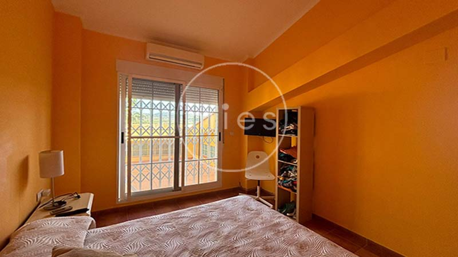 MIES INMOBILIARIA VENDE PISO CHALET MONTROY URBANIZACIÓN BALCÓN PISCINA URBANO