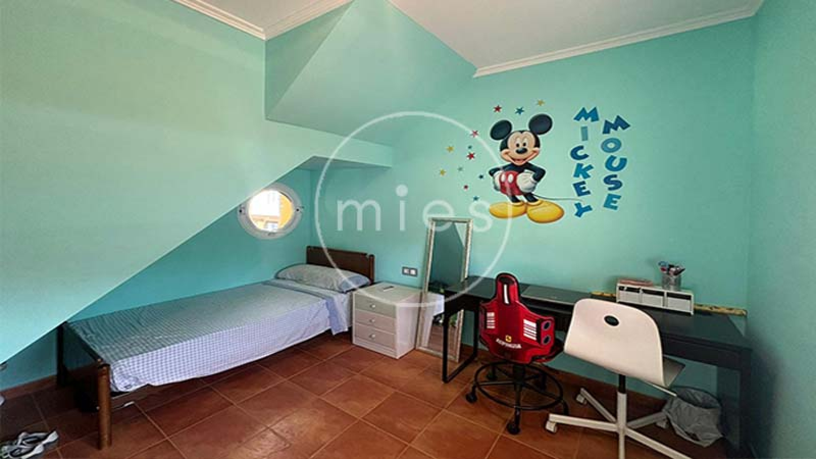 MIES INMOBILIARIA VENDE PISO CHALET MONTROY URBANIZACIÓN BALCÓN PISCINA URBANO