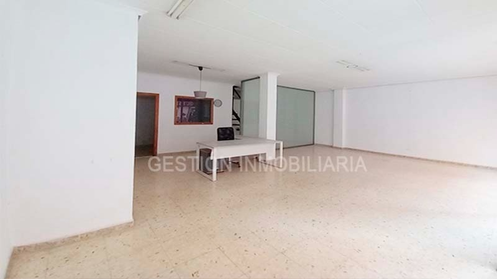 MIES INMOBILIARIA VENDE LOCAL EN GERMANIAS AVENIDA AL VEDAT TORREN 