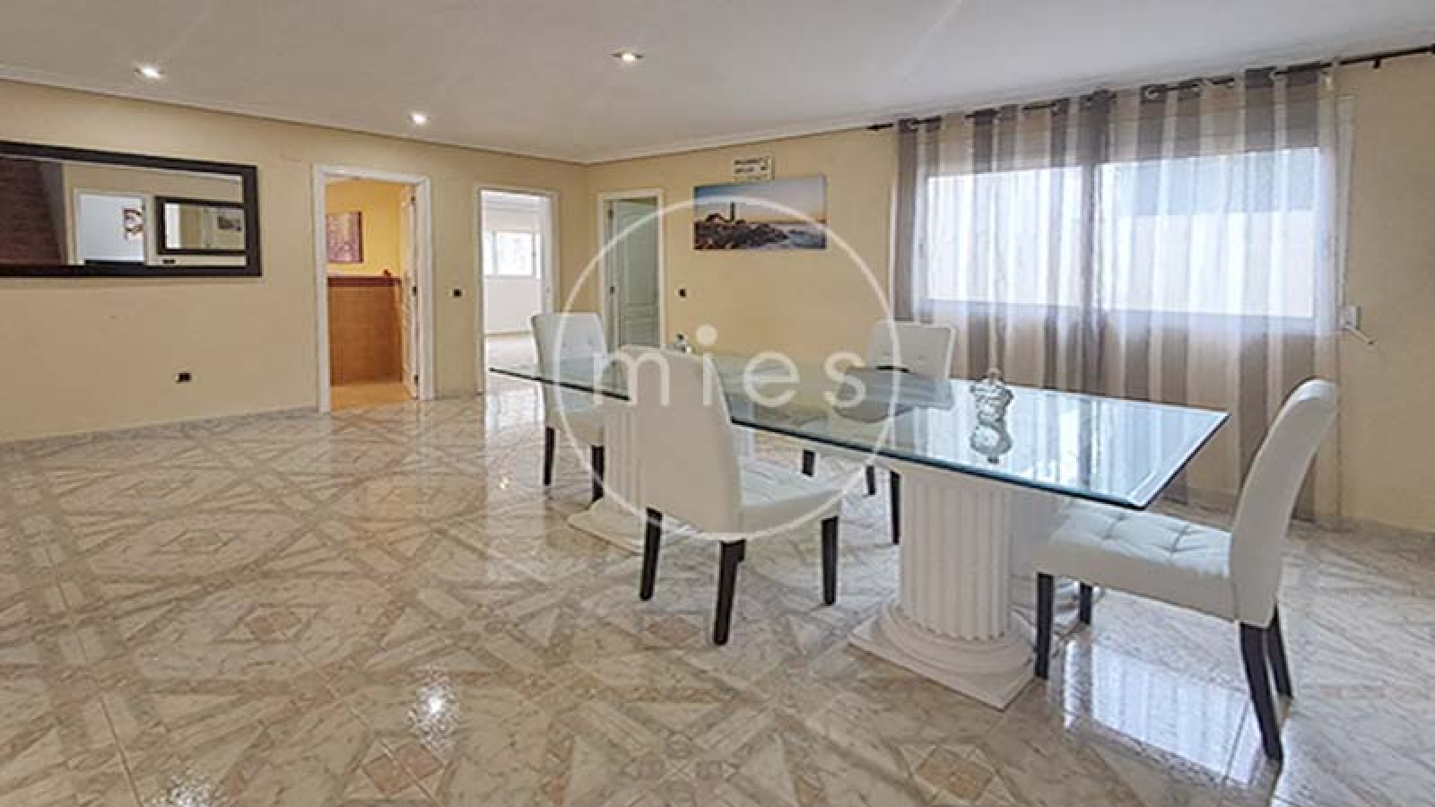 mies inmobiliaria vende chalet en altury turis independiente piscina