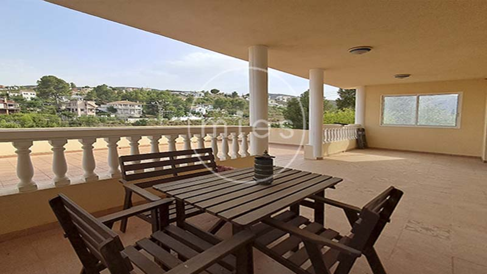 mies inmobiliaria vende chalet en altury turis independiente piscina