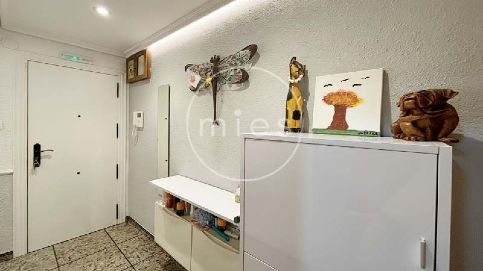 mies inmobiliaria vende piso en torrent metro estación