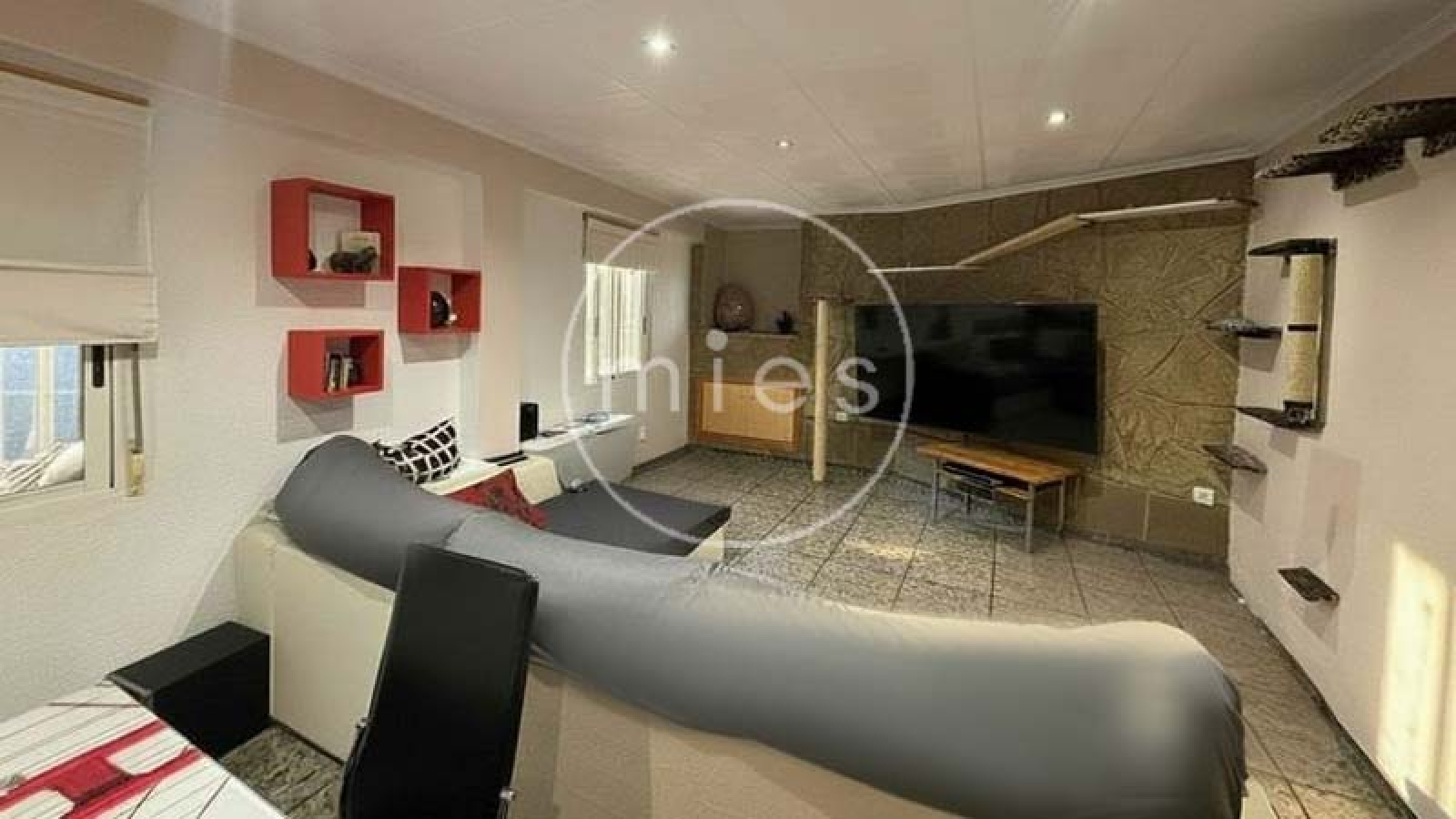 mies inmobiliaria vende piso en torrent metro estación
