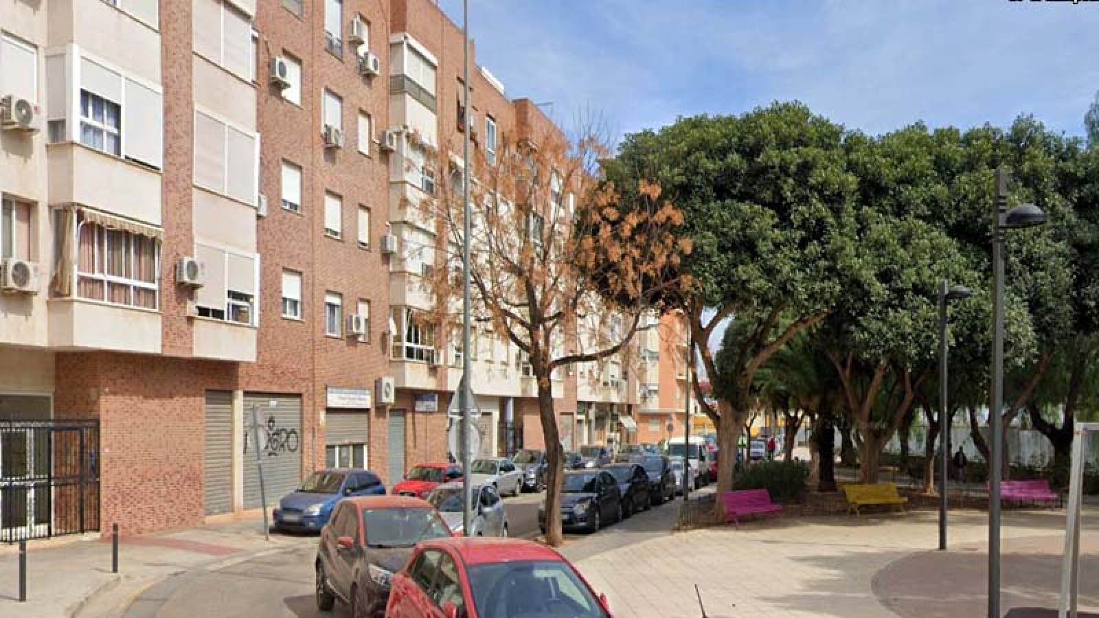 mies inmobiliaria vende piso en torrent metro estación