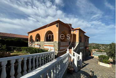 mies inmobiliaria vende chalet altury turis