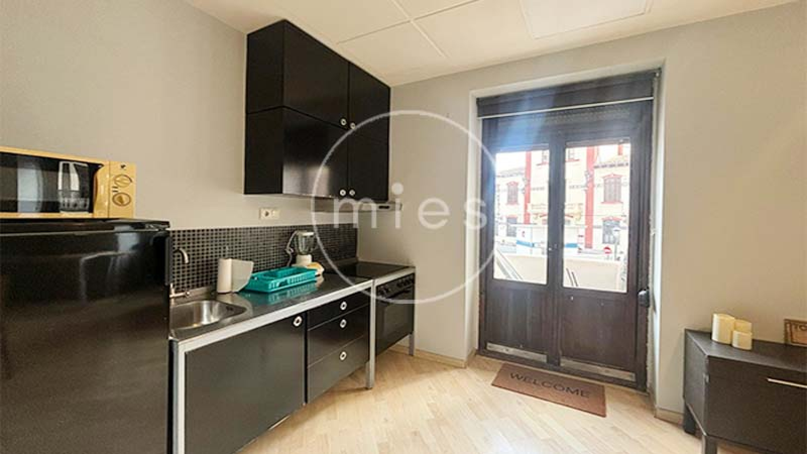 Cocina equipada de piso en alquiler en Valencia capital, gestionado por inmobiliaria en Torrent oportunidad