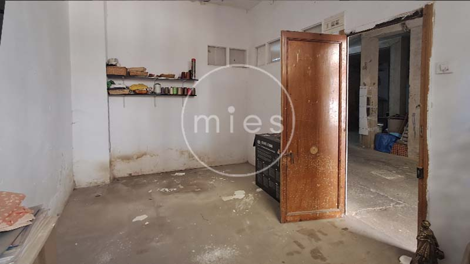 mies inmobiliaria, local planta baja, local esquinero, cambio de uso a vivienda, local para convertir en vivienda, inversión inmobiliaria, bajo a pie de calle, local reformar, oportunidad inmobiliaria, locales con potencial, comprar local para vivienda