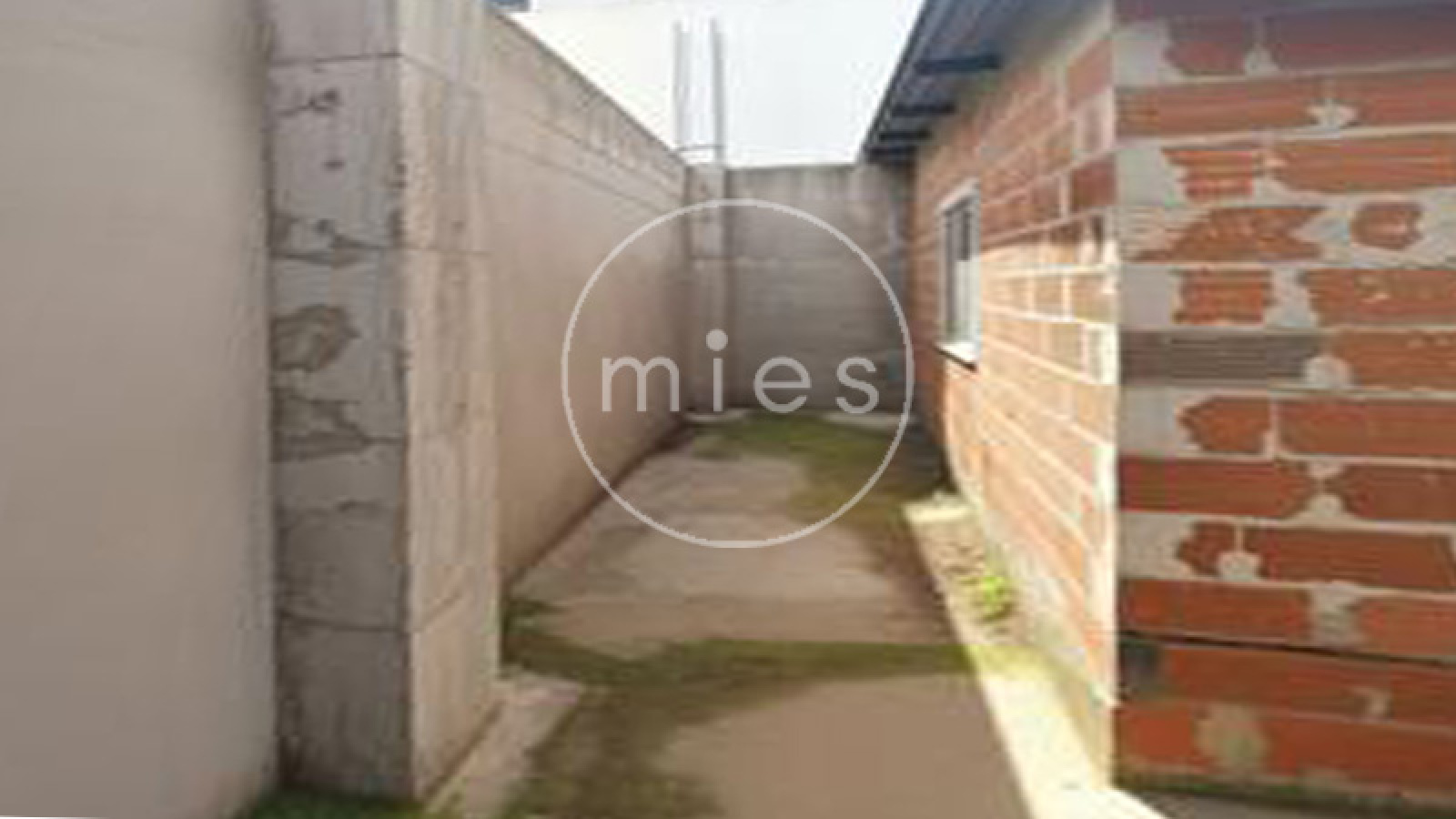 mies inmobiliaria vende local en montserrat