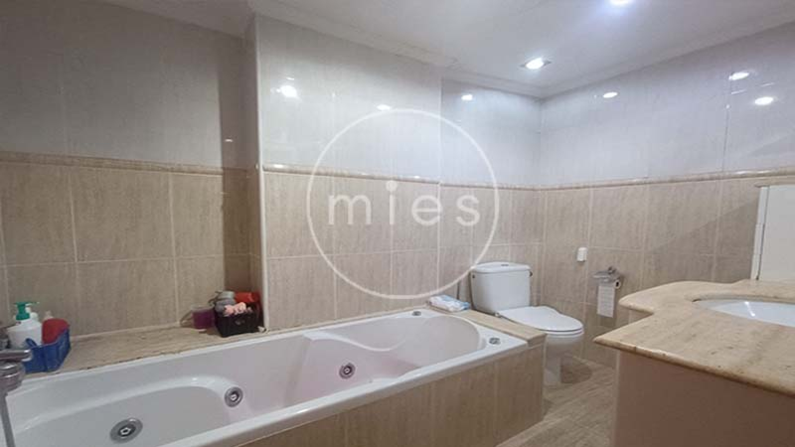 Mies Inmobiliaria, Mies Gestión Inmobiliaria, piso en venta San Isidro Valencia, piso reformado Valencia, piso con ascensor Valencia, vivienda San Isidro, comprar piso San Isidro, piso 3 habitaciones Valencia, piso con balcón Valencia, piso luminoso Valencia, vivienda reformada Valencia, piso junto al metro Valencia, piso cerca V30, vivienda lista para entrar a vivir, inmobiliaria Valencia, piso con calefacción Valencia, piso con aire acondicionado Valencia, piso 100 metros Valencia, vivienda familiar Valencia, piso cerca transporte público Valencia, comprar vivienda Valencia, oportunidad inmobiliaria Valencia, piso séptima planta Valencia, piso con baño en suite Valencia, vivienda cerca hospitales Valencia, piso cerca colegios Valencia, piso cerca supermercados Valencia, inmueble reformado San Isidro, venta de pisos Valencia, inmobiliaria San Isidro Valencia.
