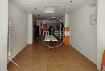 Mies Inmobiliaria, Mies Gestión Inmobiliaria, local comercial Torrent, local en venta Torrent, local Avenida al Vedat, local con patio Torrent, oficina en venta Torrent, despacho profesional Torrent, local para clínica Torrent, local para academia Torrent, local adaptado minusválidos Torrent, inversión local comercial Torrent, local céntrico Torrent, local cerca metro Torrent, local cerca Ayuntamiento Torrent, local para negocio Torrent, inmueble comercial Torrent, local reformado Torrent, venta de locales Torrent, local con despachos Valencia, local profesional Torrent, local comercial Valencia, oportunidad inversión Torrent, local con patio interior Torrent.
