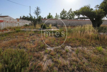 parcela urbana Montserrat, terreno urbano Montserrat, parcela cerca de La Rabassa, terreno en venta Montserrat, Mies Inmobiliaria, parcela con caseta Valencia, terreno con piscina Montserrat, parcela urbana 1352 m², construir vivienda Montserrat, parcela vallada Montserrat, caseta en parcela urbana, terreno urbanización Montserrat, inversión inmobiliaria Montserrat, parcela para reformar Valencia, terreno urbano Valencia.
